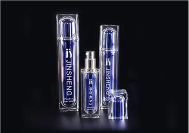 Kosmeetilised õhuvabad pumbaga pudelid